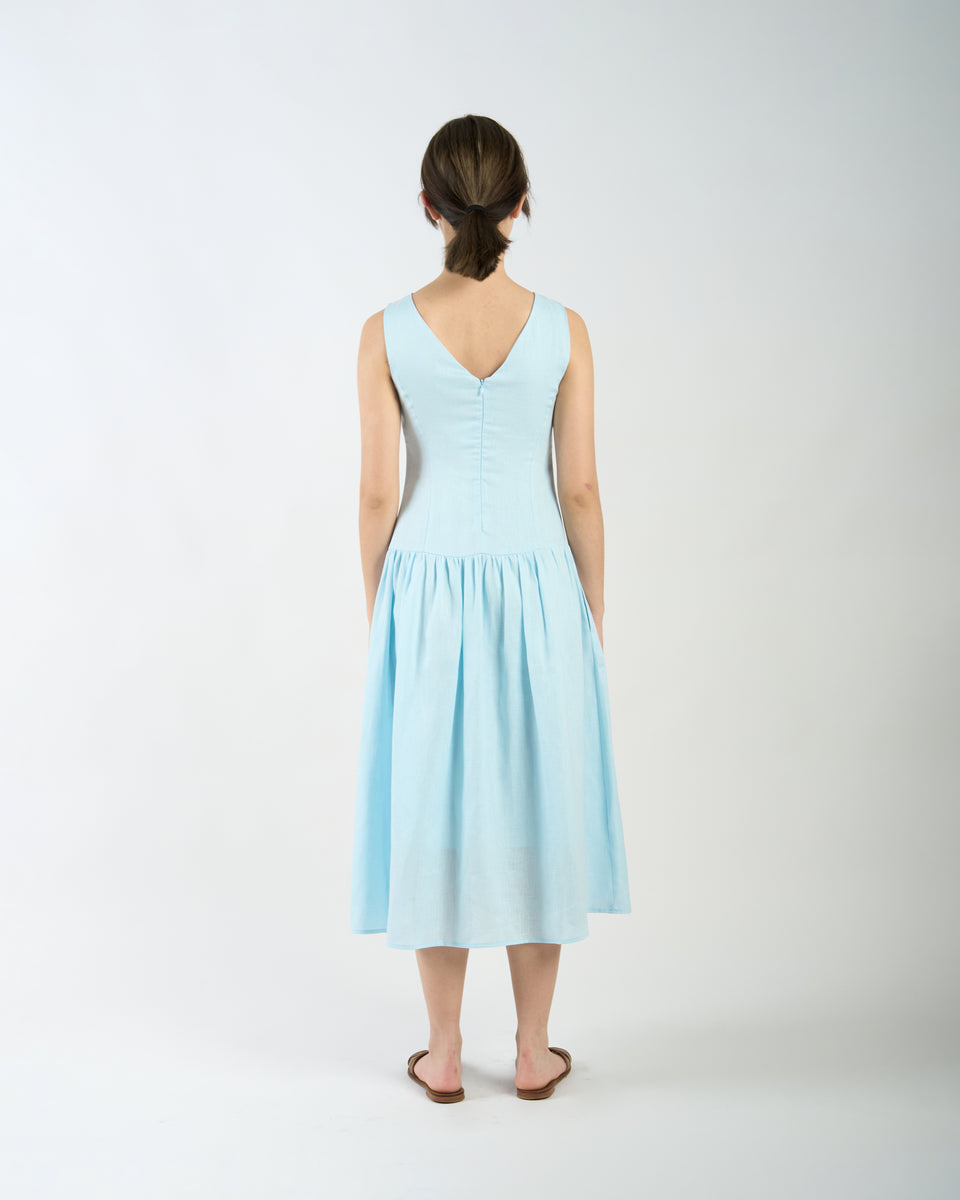 BOAT NECK GATHERED DRESS in baby blue