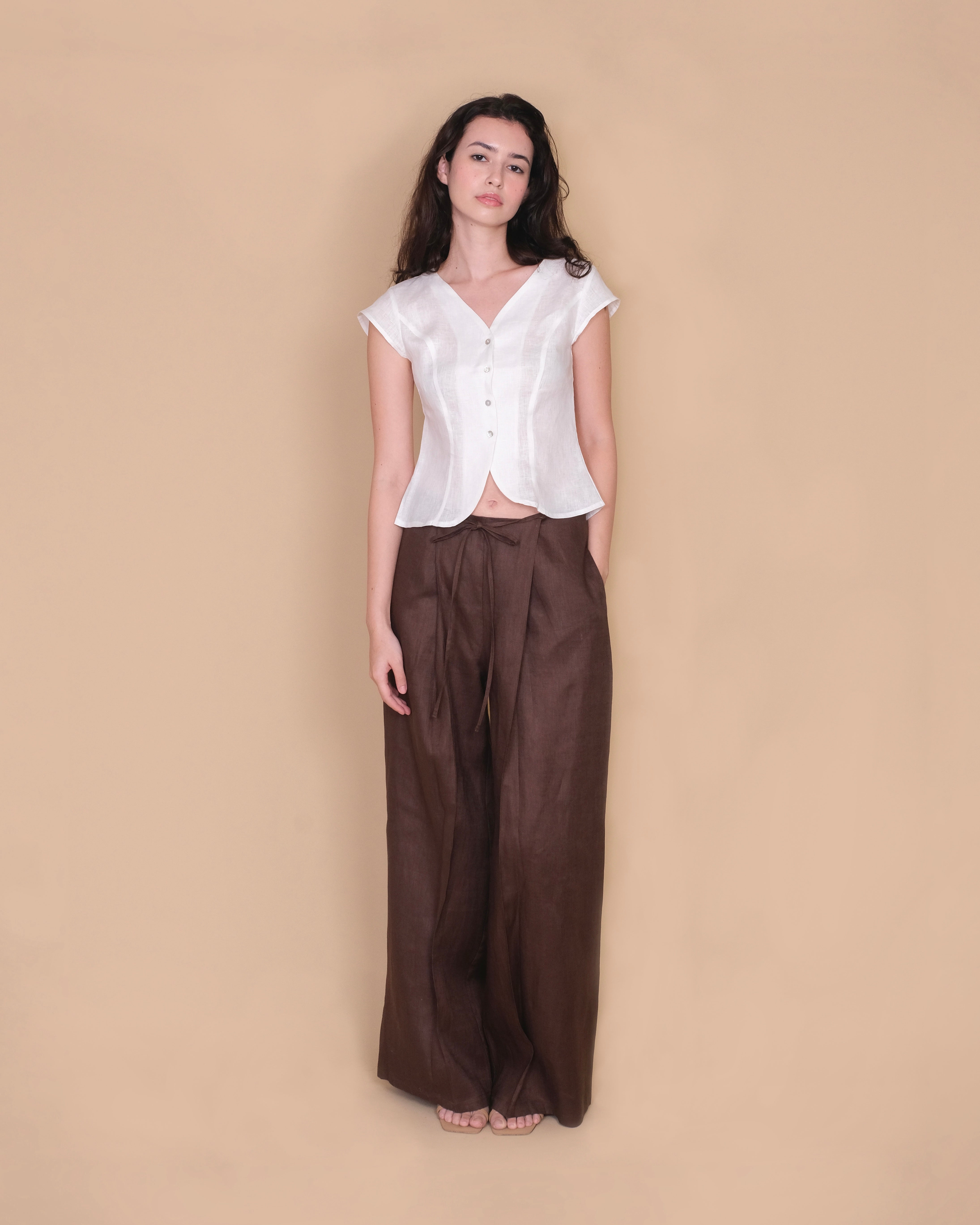 PETAL BUTTON TOP in white