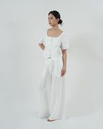 Load image into Gallery viewer, INVERTED PLEAT PANTS in white
