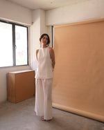 Load image into Gallery viewer, RIBBON LONGLINE TOP in white
