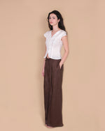 Load image into Gallery viewer, PLEATED PANTS in cacao
