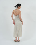 Load image into Gallery viewer, STRAIGHT MIDI SKIRT in linen
