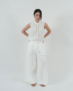 Load image into Gallery viewer, HIGH NECK GATHERED TOP in white
