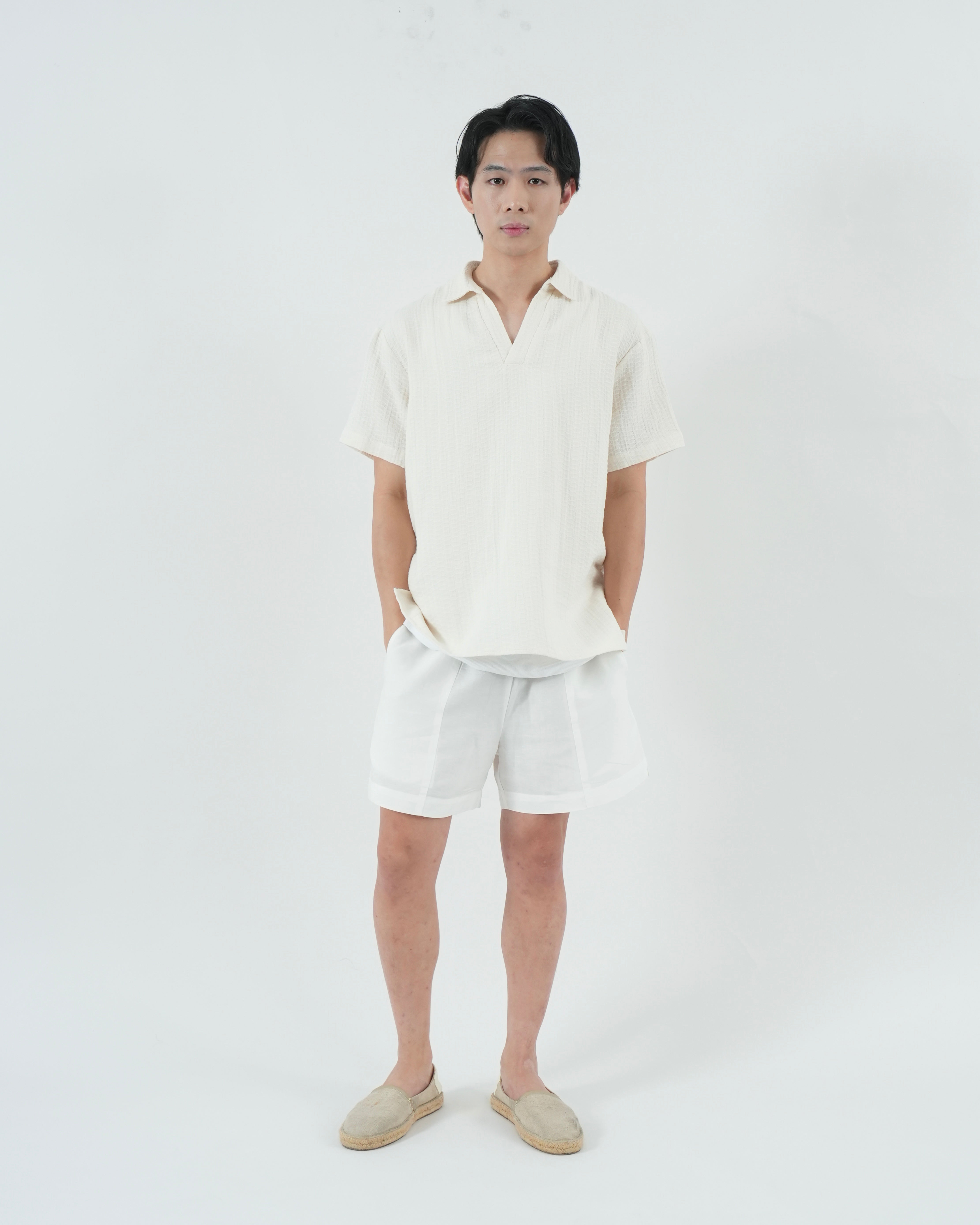 BUTTONLESS POLO in waffled cream