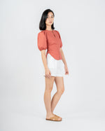 Load image into Gallery viewer, FITTED PUFF SLEEVE TOP in rose
