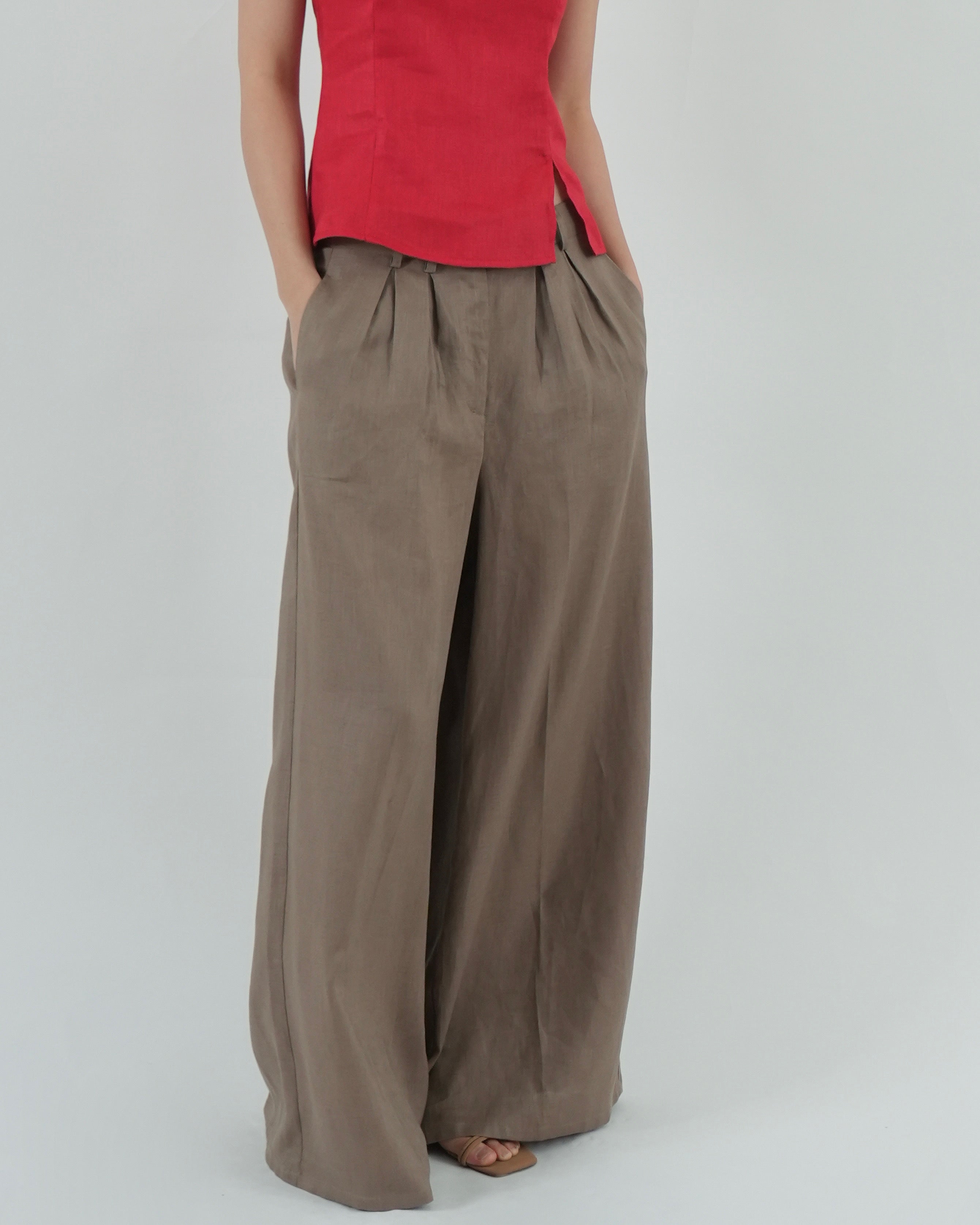 INVERTED PLEAT PANTS in latte