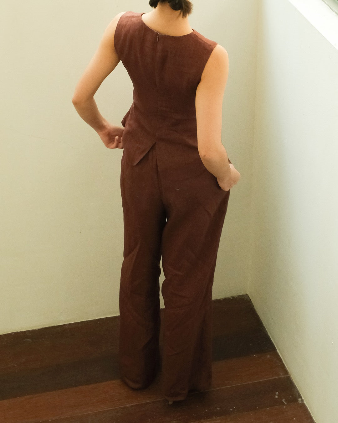 FITTED KEYHOLE TOP in wine