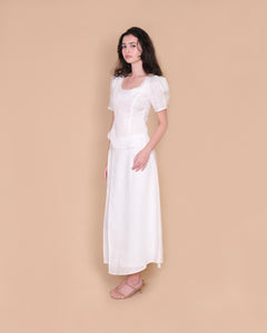 INVERTED PLEAT SLEEVE FITTED TOP in white