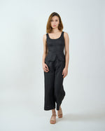 Load image into Gallery viewer, FIT AND FLARE TANK in black [BACKORDER]
