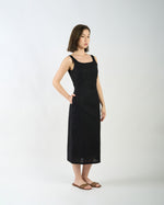 Load image into Gallery viewer, RIBBON BACK DRESS in black
