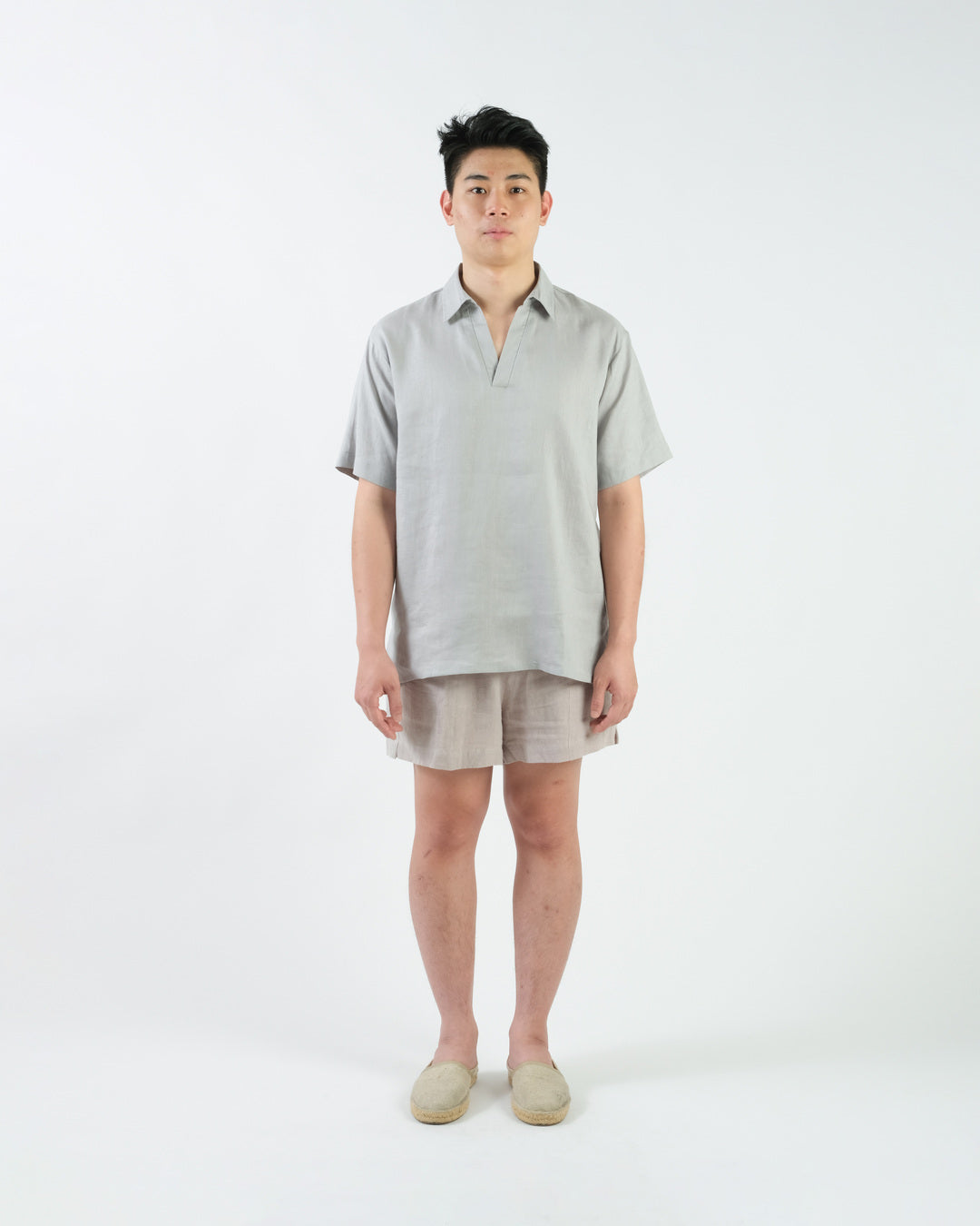 BUTTONLESS POLO in light grey