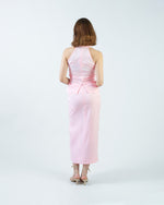Load image into Gallery viewer, CURVED SLIT SKIRT in pink
