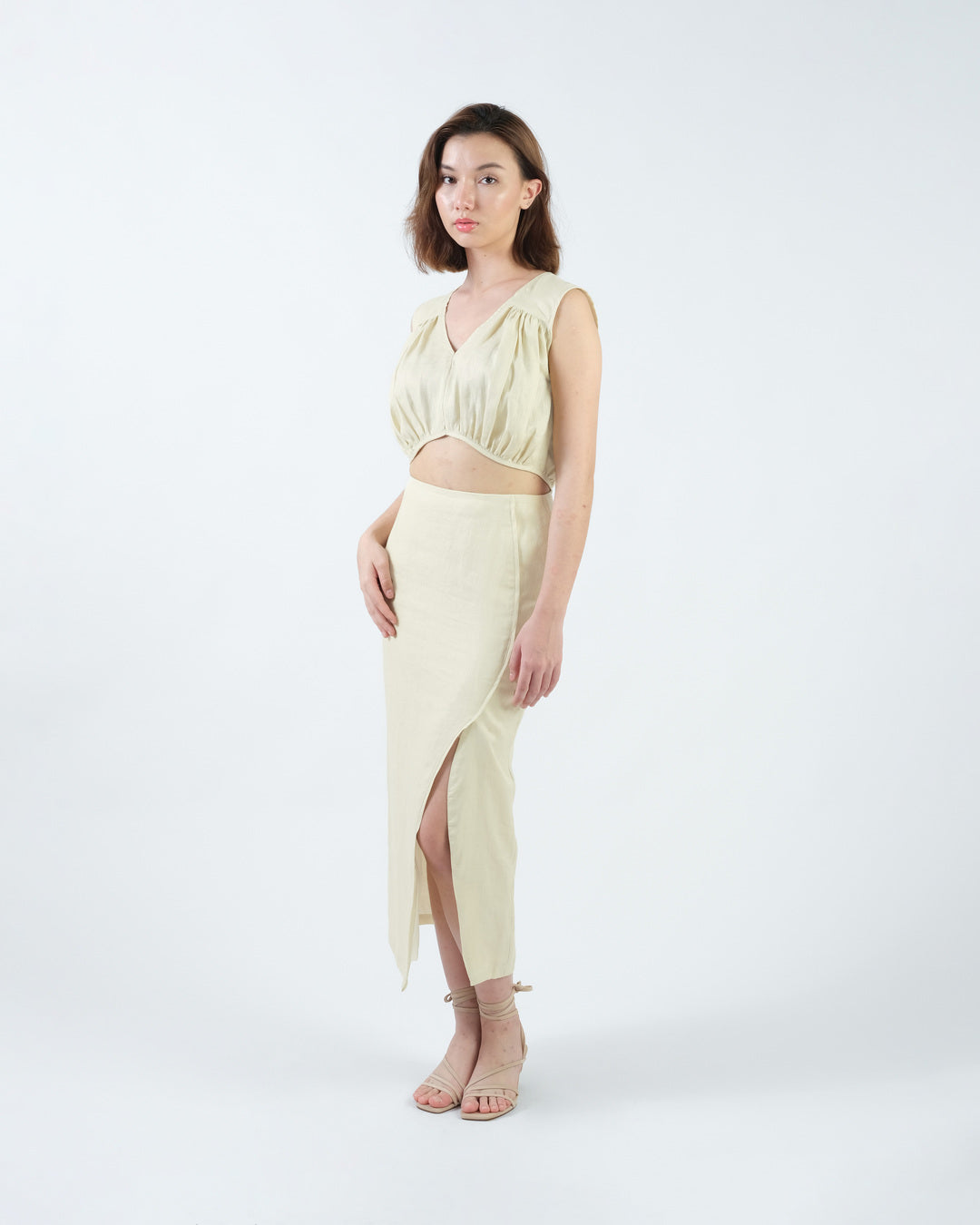 GATHERED CROP TOP in cream