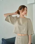 Load image into Gallery viewer, PUFF SLEEVE BOXY TOP in taupe
