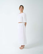 Load image into Gallery viewer, PUFF SLEEVE BOXY TOP in white
