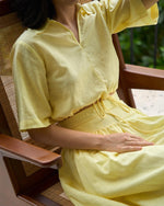 Load image into Gallery viewer, TWO-WAY BOXY COLLAR TOP in yellow
