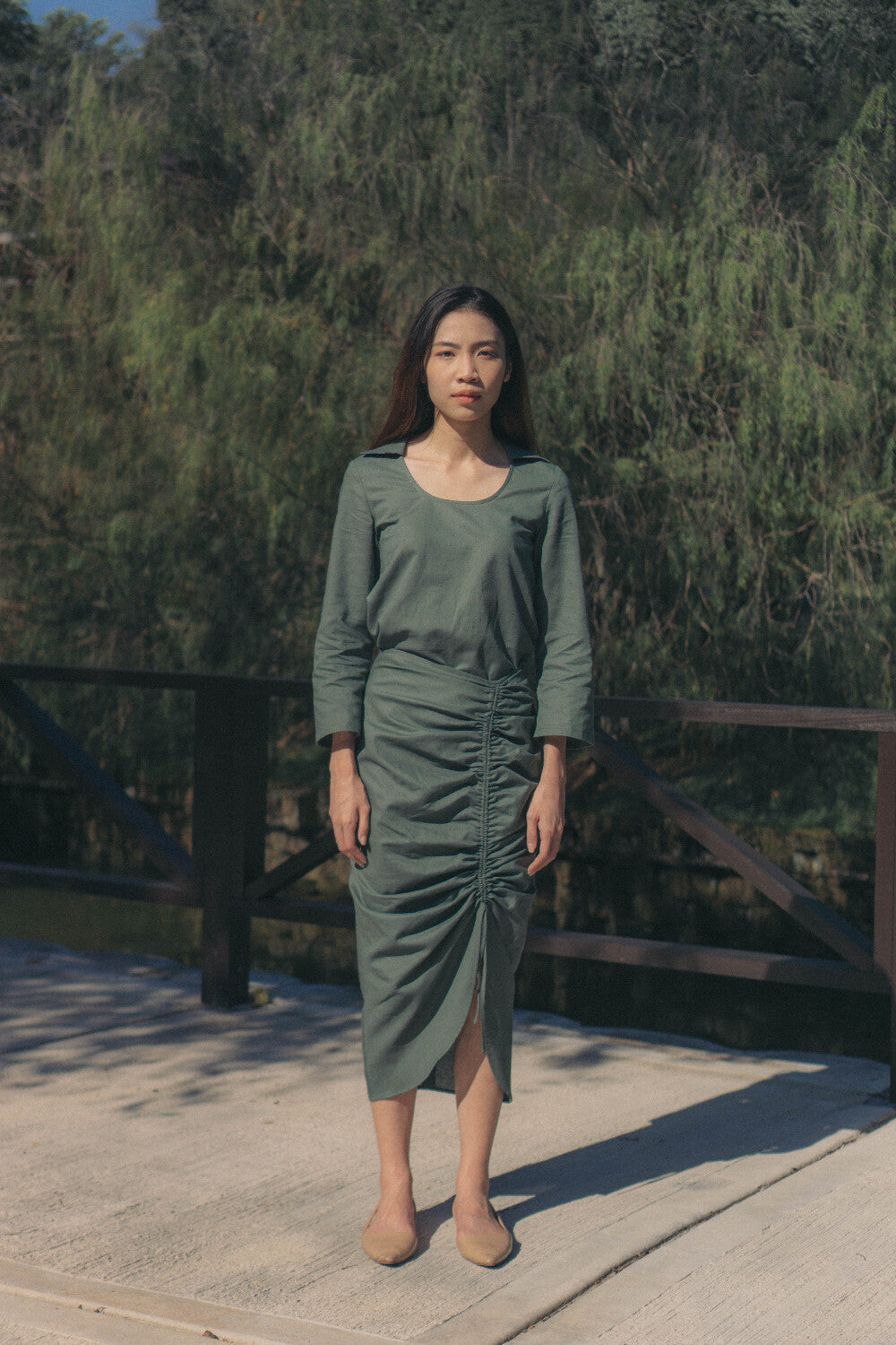 RUCHED SKIRT in forest green