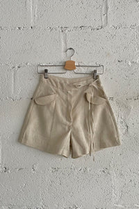 FLARE SHORTS in linen
