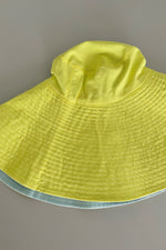 Load image into Gallery viewer, OVERSIZED REVERSIBLE SUN HAT in sunset
