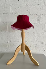 Load image into Gallery viewer, REVERSIBLE SUN HAT in blossom
