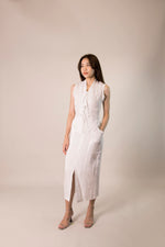 Load image into Gallery viewer, MIDI SLIT SKIRT in textured white
