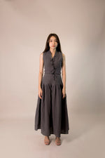 Load image into Gallery viewer, SCALLOP FRILL SKIRT in textured grey
