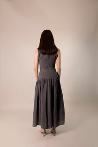 SCALLOP FRILL SKIRT in textured grey