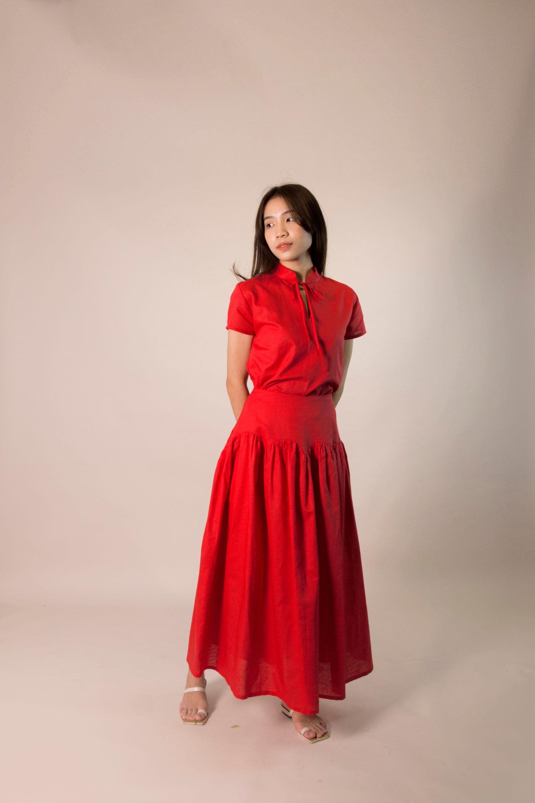SCALLOP FRILL SKIRT in red