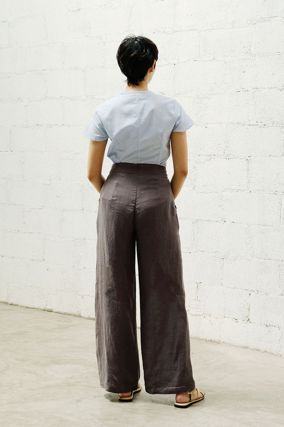 WIDE LEG PANTS in textured grey