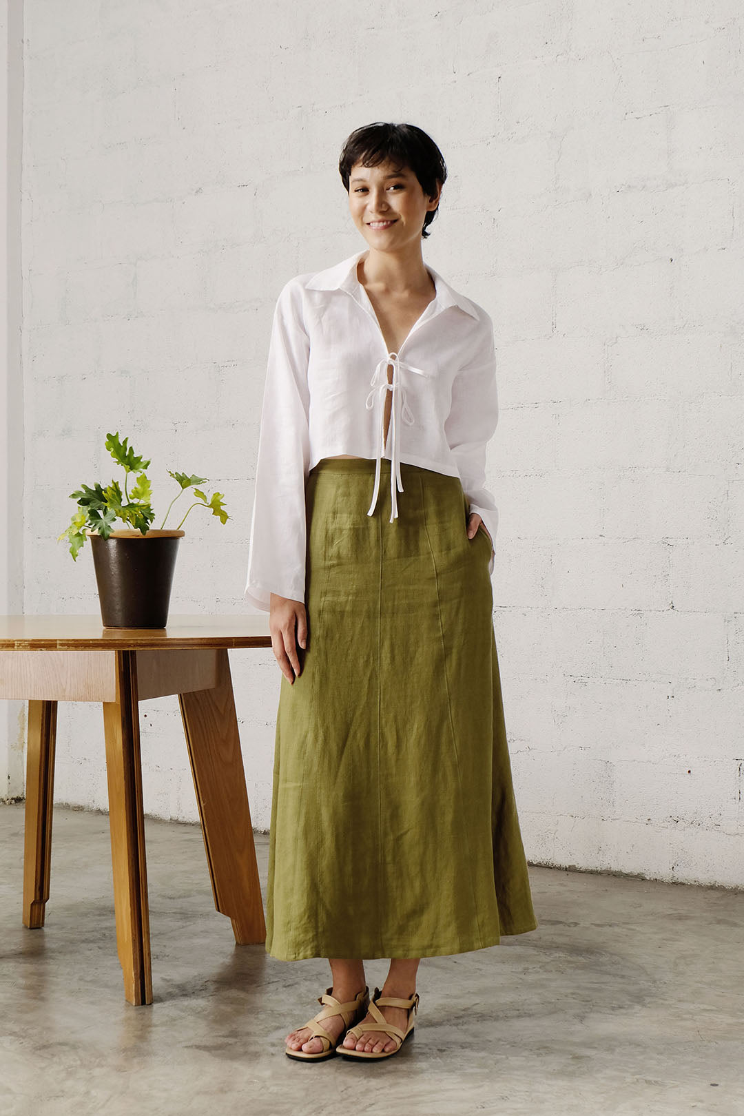 PANEL A-LINE SKIRT in textured olive